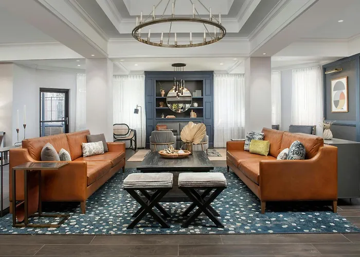 Courtyard By Marriott Savannah Downtown - Historic District