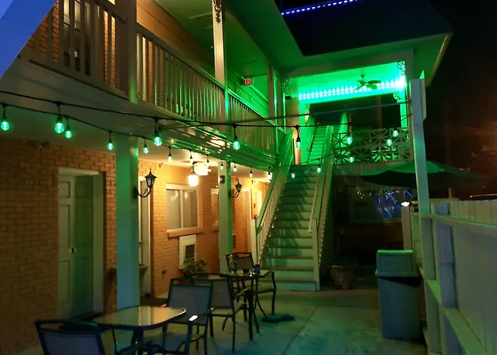 Atlantis Inn - Tybee Island