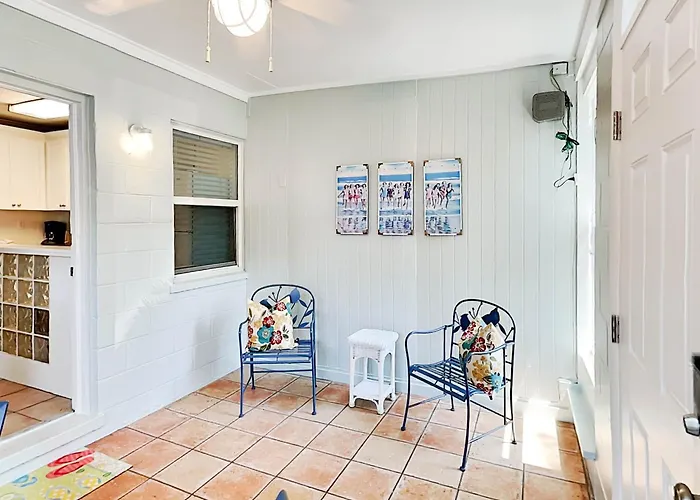 Captains Quarters A